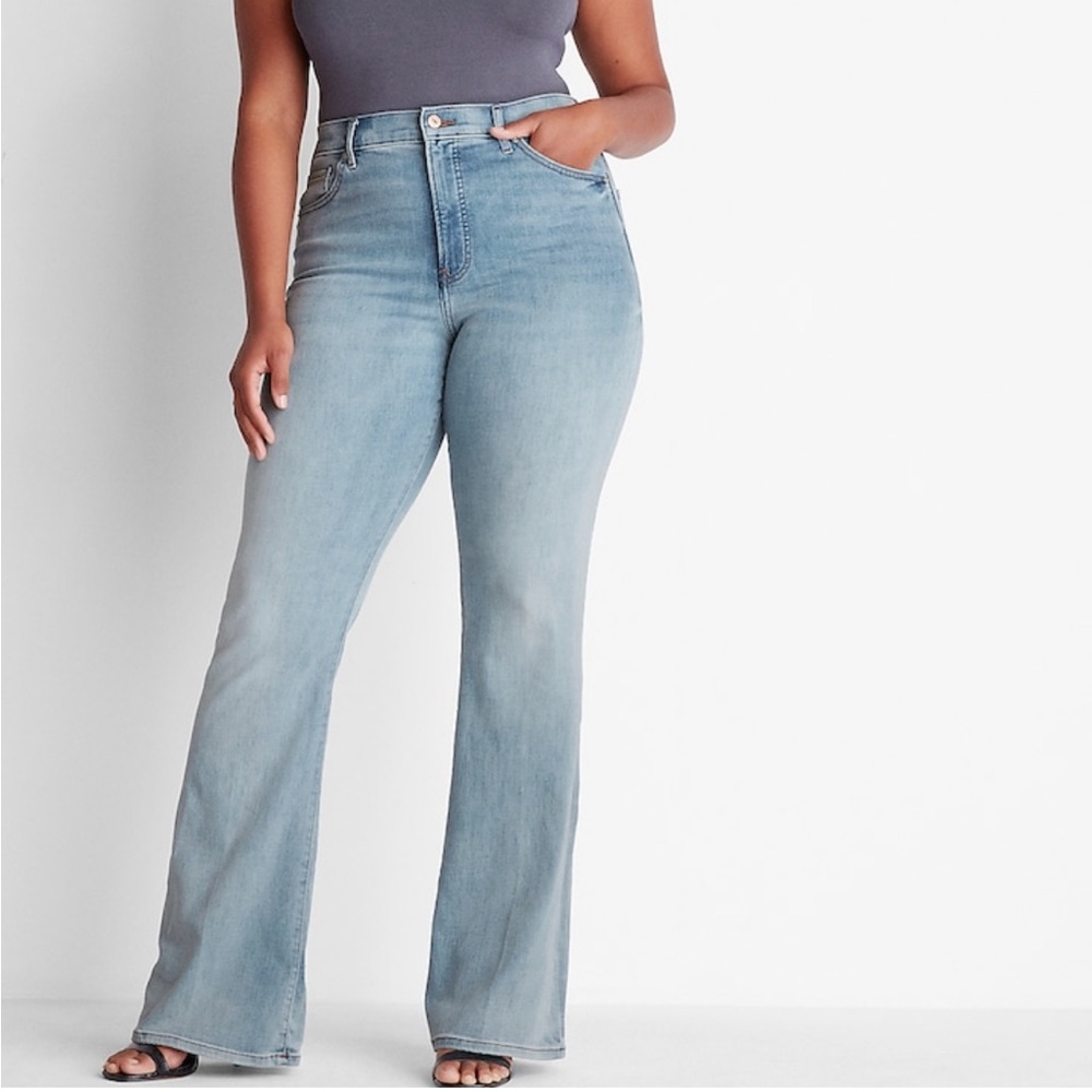Express light wash flare jean Sz14s